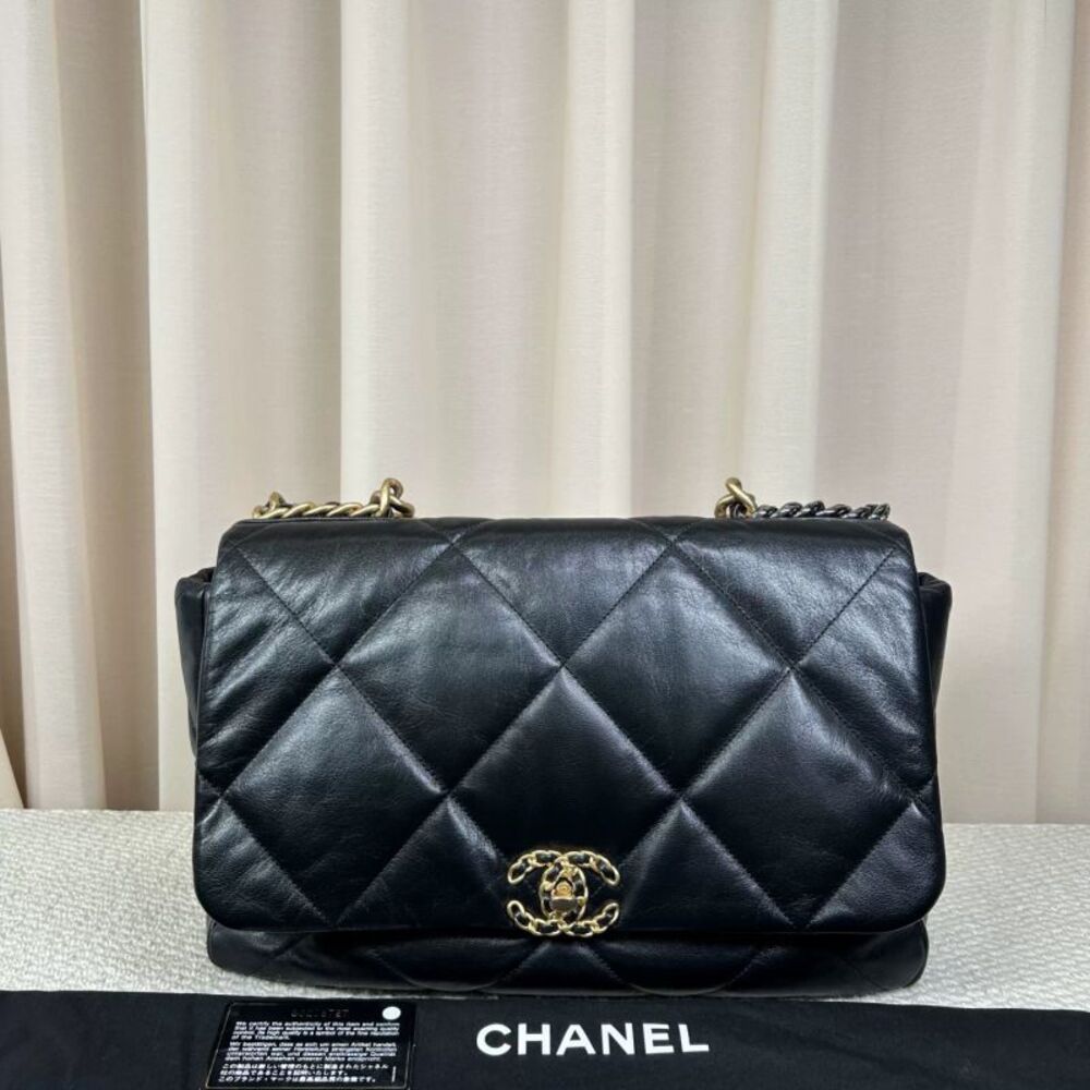 Chanel Women Pre-Loved Bag Very Good Condition